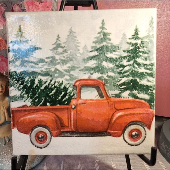 DECOUPAGE CANVAS PRINTS RED TRUCK WITH CHRISTMAS TREE 🎄 - Picture 1 of 1